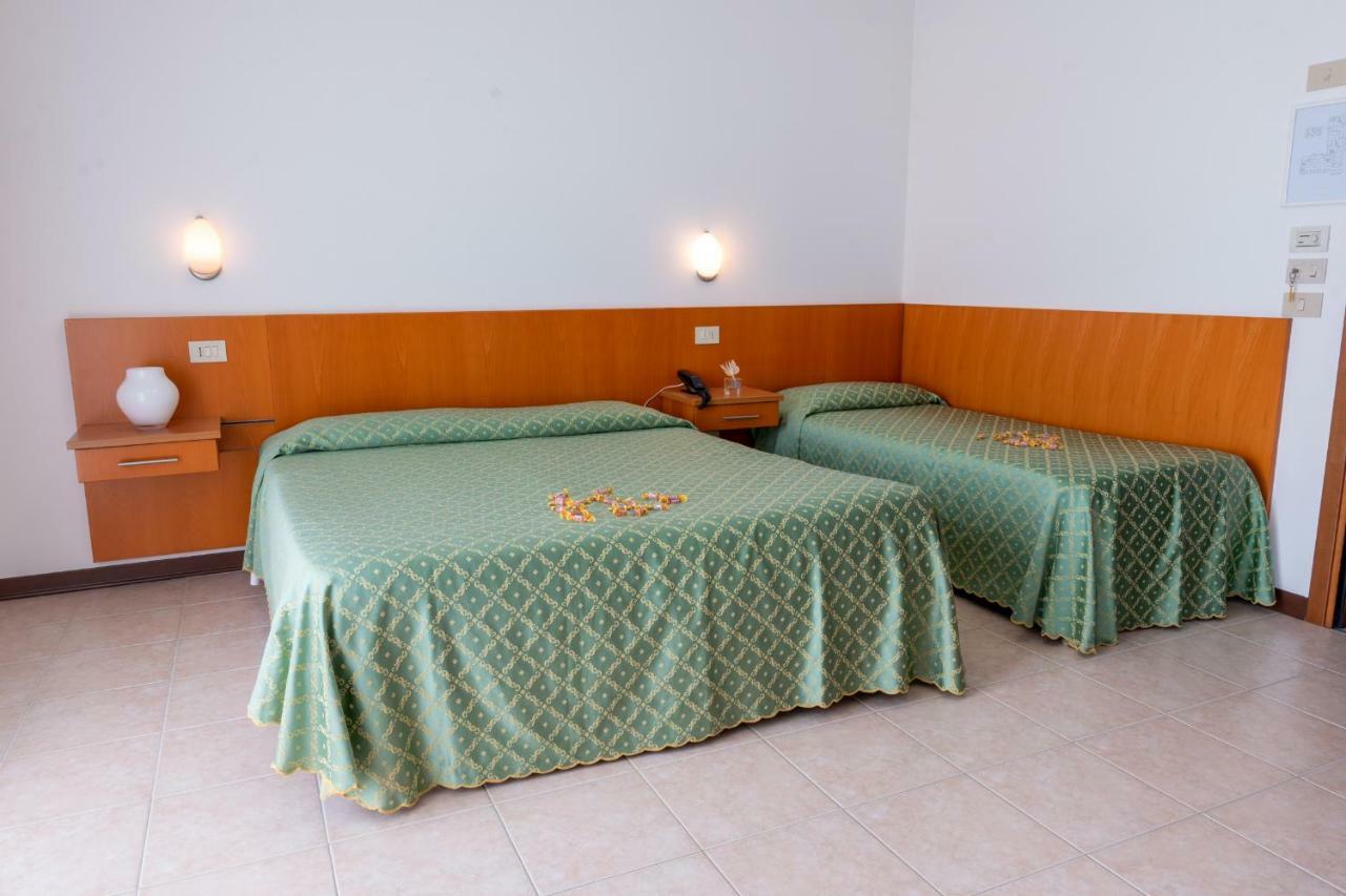 Hotel Nettuno Caorle Kültér fotó