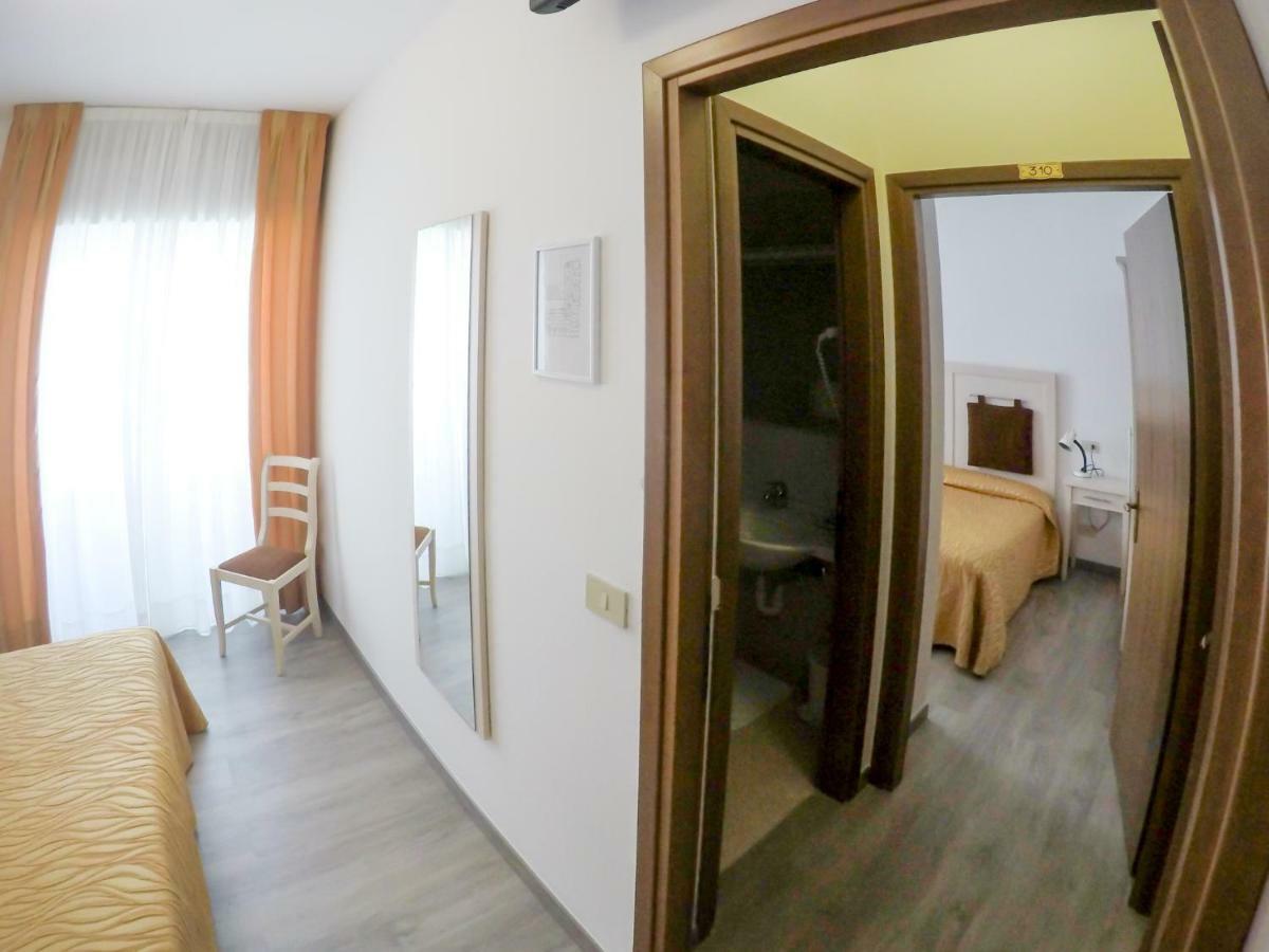 Hotel Nettuno Caorle Kültér fotó