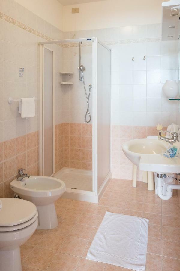 Hotel Nettuno Caorle Kültér fotó